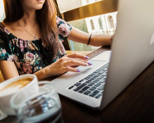 woman laptop desk workspace 1851464