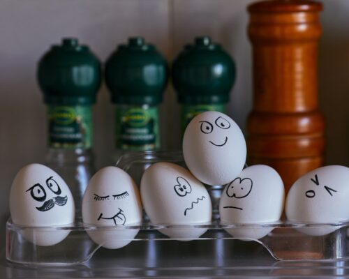 Czym jest inteligencja emocjonalna i jaką rolę odgrywa w pracy?