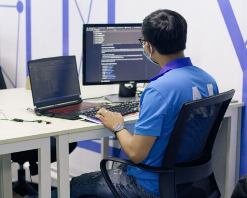 Praca jako programista bez doświadczenia - czy jest możliwa?