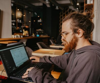 Jakie są korzyści z bycia freelancerem - elastyczność i swoboda